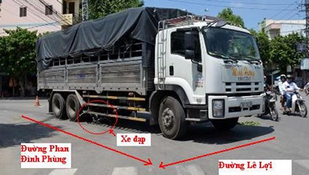 C&ocirc;ng an TP Quảng Ng&atilde;i đang tiếp tục l&agrave;m r&otilde; nguy&ecirc;n nh&acirc;n xảy ra vụ tai nạn giao th&ocirc;ng n&oacute;i tr&ecirc;n
