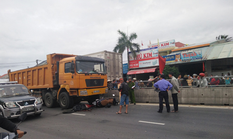 Hiện trường vụ tai nạn giao th&ocirc;ng