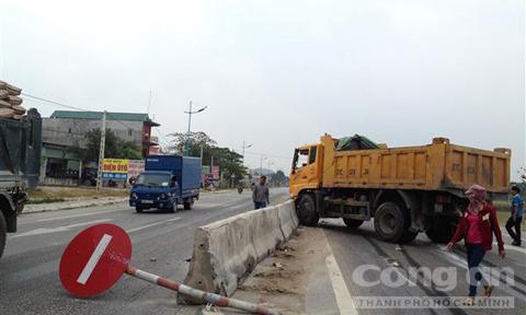 Hiện trường vụ tai nạn giao th&ocirc;ng