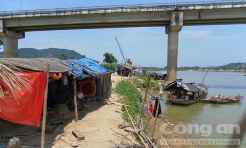 Cầu Nam Đ&agrave;n, nơi nam sinh gặp tai nạn giao th&ocirc;ng rồi rơi xuống cầu tử vong