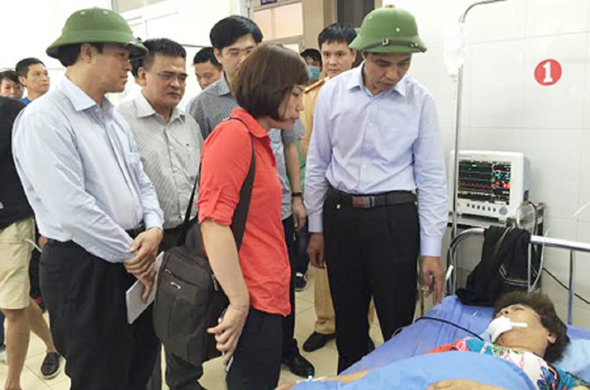 L&atilde;nh đạo tỉnh Quảng Ninh v&agrave; TP.Cẩm Phả thăm hỏi 13Win19 ưu đãi hấp dẫn, động vi&ecirc;n người bị tai nạn giao th&ocirc;ng