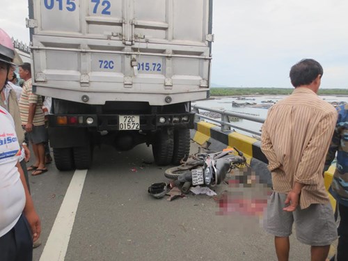 Hiện trường vụ tai nạn giao th&ocirc;ng khiến 1 người tử vong tại chỗ ở B&agrave; Rịa Vũng T&agrave;u