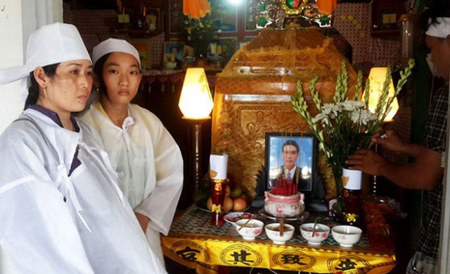 Bắn chết ngư d&acirc;n