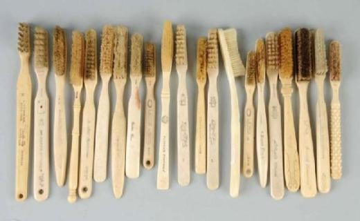 b&agrave;n chải đ&aacute;nh răng của người xưa