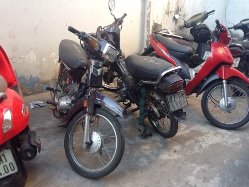 Băng tội phạm chuy&ecirc;n trộm cắp lắp r&aacute;p xe m&aacute;y gian sa lưới