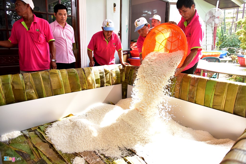 /banh-chung-khong-lo