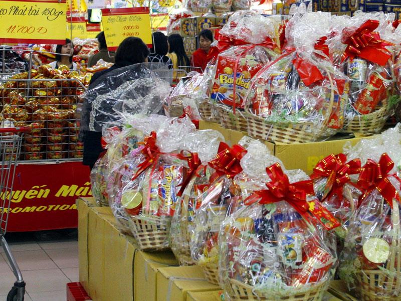 B&aacute;nh kẹo Tết 2016: H&agrave;ng nội chiếm lĩnh thị trường