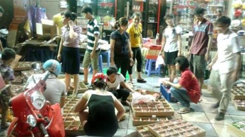 B&aacute;nh Trung thu ế được c&aacute;c l&ograve; b&aacute;nh kẹo mua lại để sản xuất ra b&aacute;nh kẹo mới