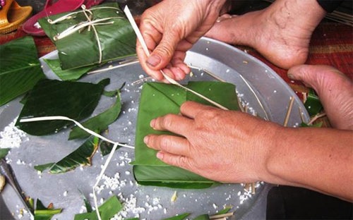 C&aacute;ch kinh doanh dịch vụ g&oacute;i b&aacute;nh chưng y&ecirc;u cầu người l&agrave;m phải th&agrave;nh thạo c&aacute;ch l&agrave;m cũng như dảm bảo được vệ sinh an to&agrave;n 13Win OKVIP Cá cược bóng đá