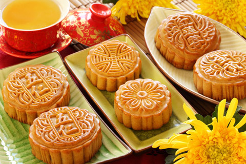 B&aacute;nh trung thu chay ăn kh&aacute;ch gi&aacute; hợp l&yacute;