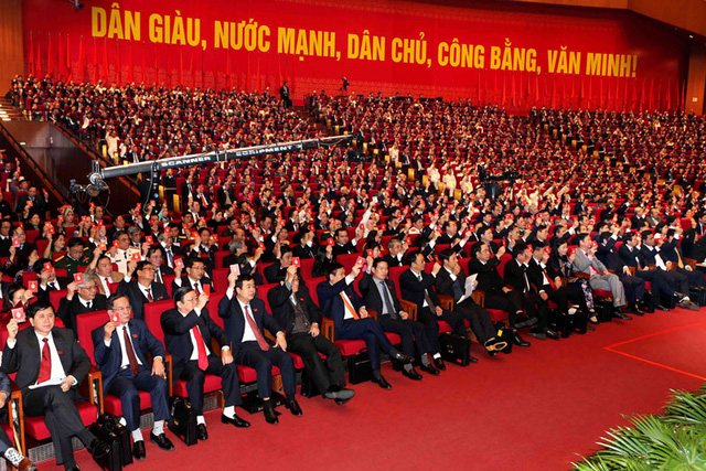 Cả nước đang quan t&acirc;m d&otilde;i theo Đại hội Đảng lần thứ 12