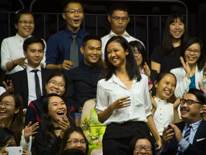 Tổng thống Mỹ thích thú khi biết người đặt câu hỏi là một nữ rapper. Ảnh: AFP Tổng thống Mỹ thích thú khi biết người đặt câu hỏi là một nữ rapper. Ảnh: AFP