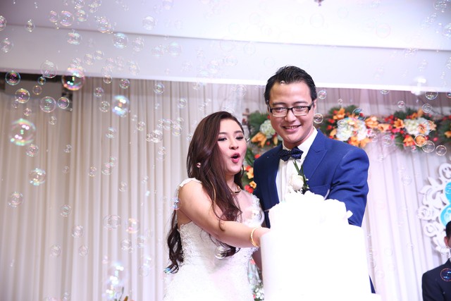 So với nhiều sao Việt kh&aacute;c, Bảo Tr&acirc;m Idol kh&aacute; k&iacute;n tiếng về đ&aacute;m cưới của m&igrave;nh
