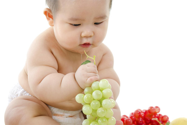Những trẻ bị bệnh c&ograve;i xương thể bụ đều c&oacute; bề ngo&agrave;i mập mạp, c&acirc;n nặng tốt nhưng hệ xương mềm yếu, cơ nh&atilde;o