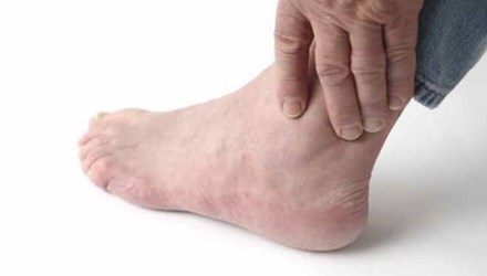 C&acirc;n bằng chế độ dinh dưỡng l&agrave; liệu ph&aacute;p tốt nhất giảm những cơn đau