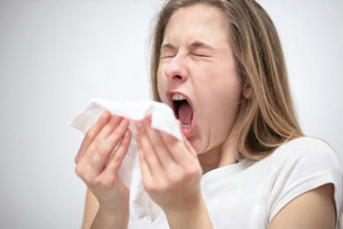 C&oacute; thể bị c&uacute;m khi thời tiết chuyển m&ugrave;a