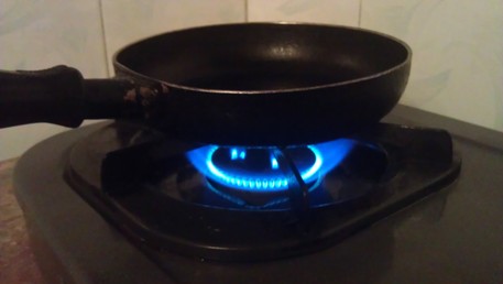 Su&yacute;t chết v&igrave; bếp gas mới mua 1 ng&agrave;y ph&aacute;t nổ l&uacute;c đang nấu
