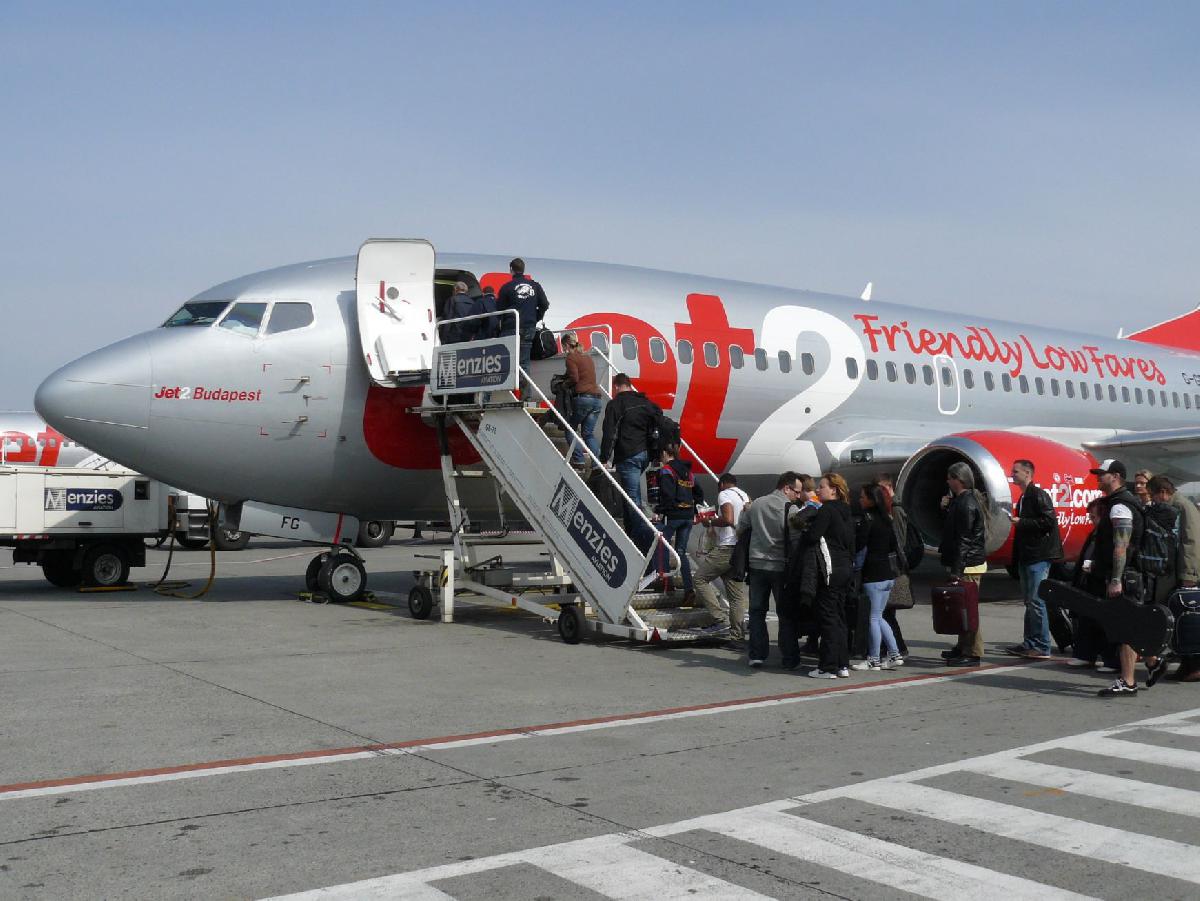 H&agrave;nh kh&aacute;ch 22 tuổi n&agrave;y sẽ kh&ocirc;ng bao giờ c&oacute; cơ hội mua v&eacute; m&aacute;y bay gi&aacute; rẻ của h&atilde;ng Jet2 v&igrave; h&agrave;nh động &lsquo;khoe của qu&yacute;&rsquo; phản cảm
