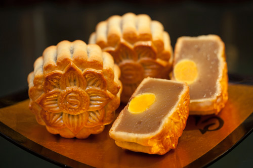 b&iacute; quyết chọn b&aacute;nh trung thu cao cấp
