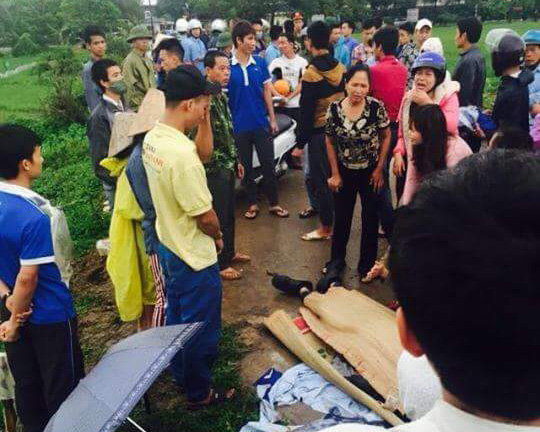 Trước đ&oacute; v&agrave;i ng&agrave;y, ở H&agrave; Nội cũng xảy ra trường hợp một người bị s&eacute;t đ&aacute;nh chết.
