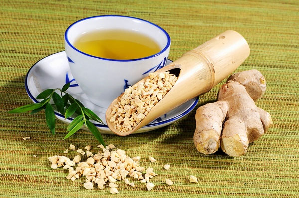 Tr&agrave; gừng l&agrave; một trong những thức uống chữa bệnh sốt xuất huyết hiệu quả nhất