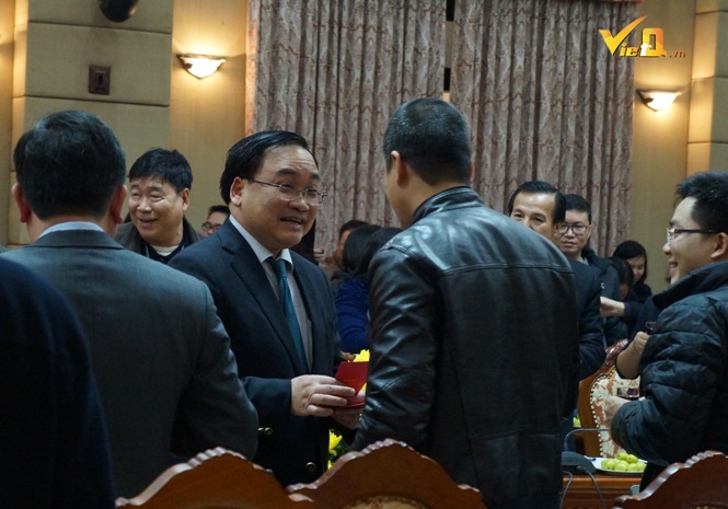 Bí thư hà Nội Hoàng Trung Hải gặp mặt báo chí