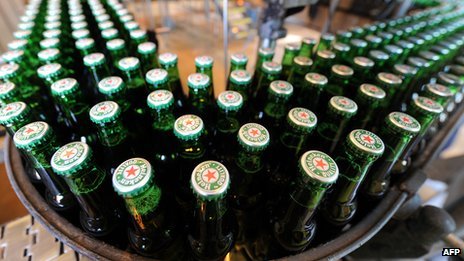 Trời nồm ẩm khiến Heineken ế h&agrave;ng ở ch&acirc;u &Acirc;u
