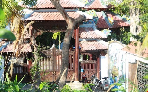 Đến nay khu biệt phủ của &ocirc;ng Quang vẫn chưa th&aacute;o dỡ