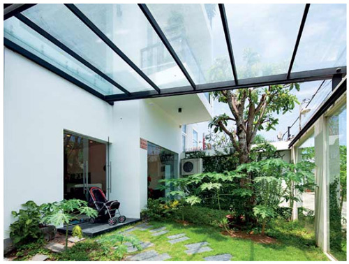 Thiết kế vườn sau biệt thự của Hồ Ngọc Hà