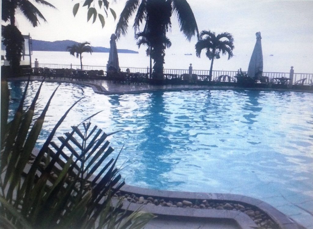 Bể bơi Kh&aacute;ch sạn H.G. (Quy Nhơn, B&igrave;nh Định) được cho l&agrave; nơi ph&aacute;t hiện hai b&agrave; ch&aacute;u b&agrave; V. tử vong