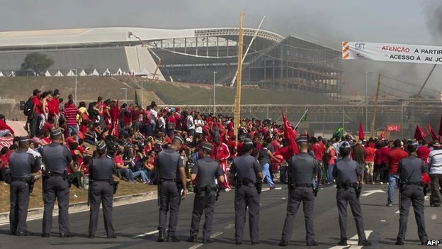 World Cup 2014 World Cup 2014 hỗn loạn vì biểu tình