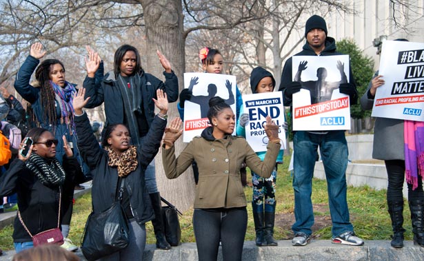Biểu t&igrave;nh trong phong tr&agrave;o Black Lives Matter