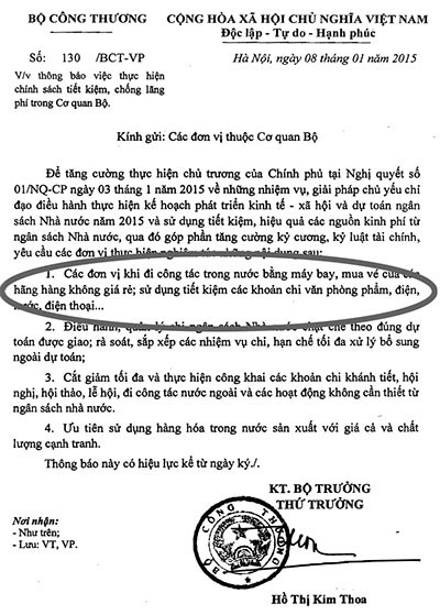 Hai c&ocirc;ng văn y&ecirc;u cầu c&aacute;n bộ đi m&aacute;y bay gi&aacute; rẻ c&ugrave;ng k&yacute; trong một ng&agrave;y