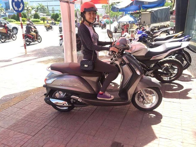 So s&aacute;nh bộ đ&ocirc;i tay ga d&agrave;nh cho ph&aacute;i đẹp của Yamaha