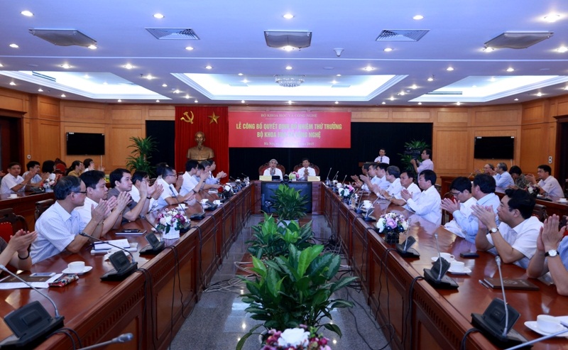 To&agrave;n cảnh buổi lễ Bộ Khoa học v&agrave; C&ocirc;ng nghệ (KH&CN) c&ocirc;ng bố bổ nhiệm đồng ch&iacute; Chu Ngọc Anh l&agrave; Thứ trưởng Bộ Khoa học v&agrave; C&ocirc;ng nghệ (KH&CN)