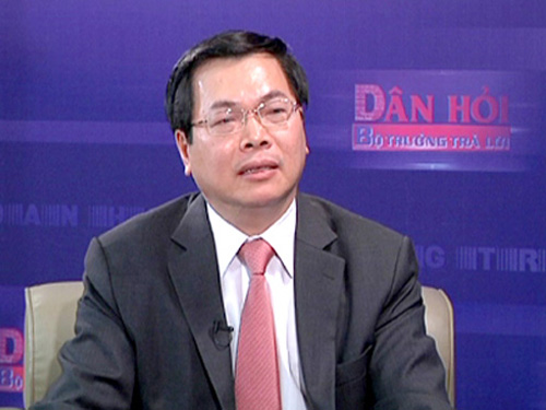 Bộ trưởng Vũ Huy Ho&agrave;ng trong chương tr&igrave;nh D&acirc;n hỏi Bộ trưởng trả lời của VTV