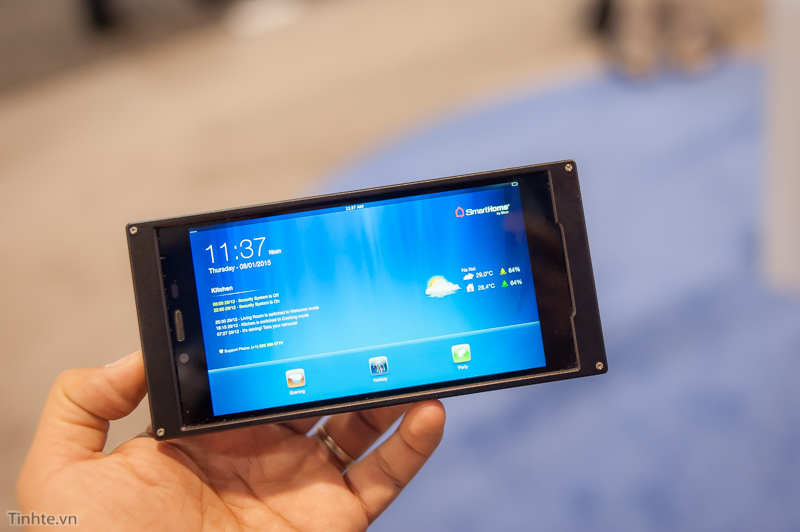 H&igrave;nh ảnh chiếc smartphone hot nhất thời gian gần đ&acirc;y BPhone của Bkav trong CES 2015