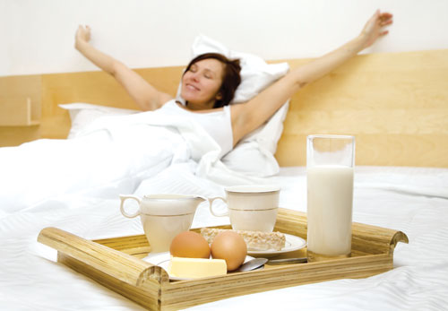 Ăn sáng đầy đủ sẽ giúp chống lại cơn buồn ngủ Ăn sáng đầy đủ sẽ giúp chống lại cơn buồn ngủ