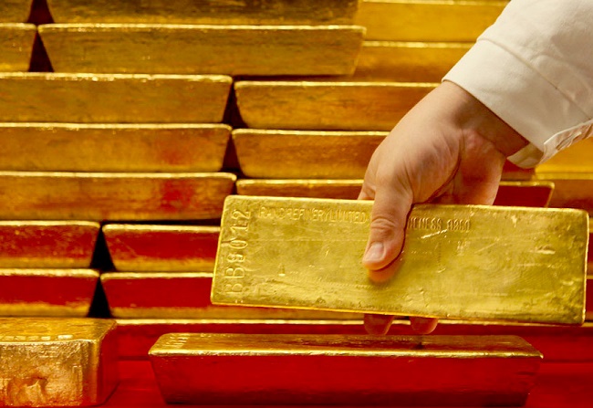Gi&aacute; v&agrave;ng h&ocirc;m nay 29/3: Đ&ocirc; la &lsquo;thăng hoa&rsquo;, &aacute;p lực b&aacute;n tăng mạnh khiến gi&aacute; v&agrave;ng lao dốc 