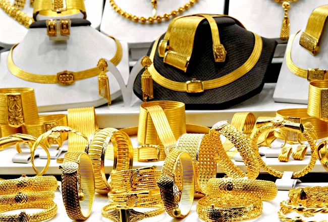 Gi&aacute; v&agrave;ng h&ocirc;m nay 31/3: V&agrave;ng trong nước bật tăng trở lại