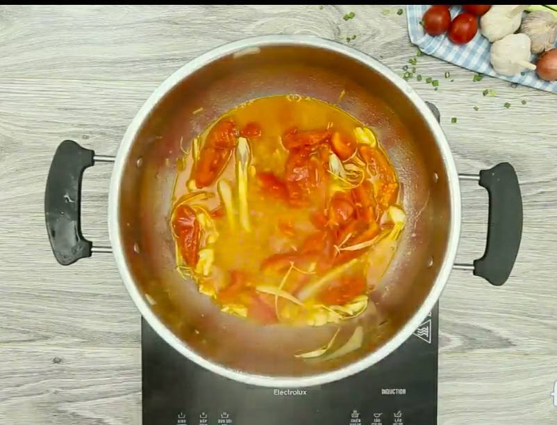 tu-lam-lau-ca-mang-chua-cay-ngon-nong-hoi-xi-xup-ngay-se-lanh