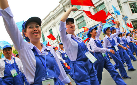 muc-luong-toi-thieu-vung-chinh-thuc-duoc-tang-tu-112018