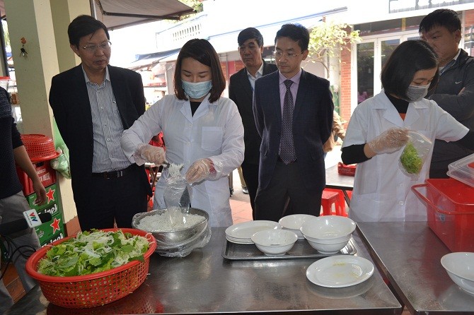 an-toan-thuc-pham-dip-tet-dau-dau-cung-nong