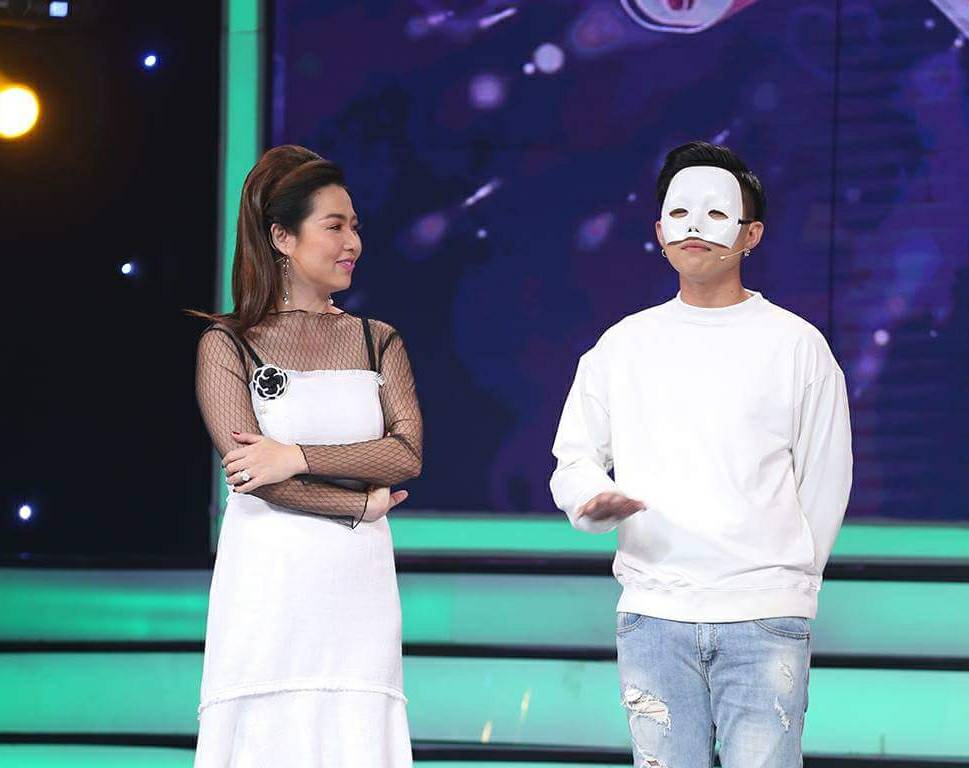 vi-yeu-ma-den-chang-trai-bi-an-to-tinh-voi-nhung-gumiho-la-ai