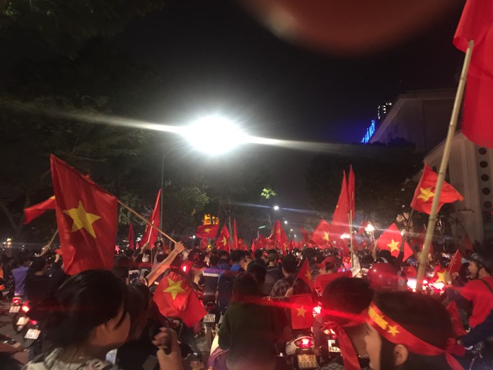 bao-tran-ve-ha-noi-sau-chien-thang-cua-u23-viet-nam-tai-vong-ban-ket
