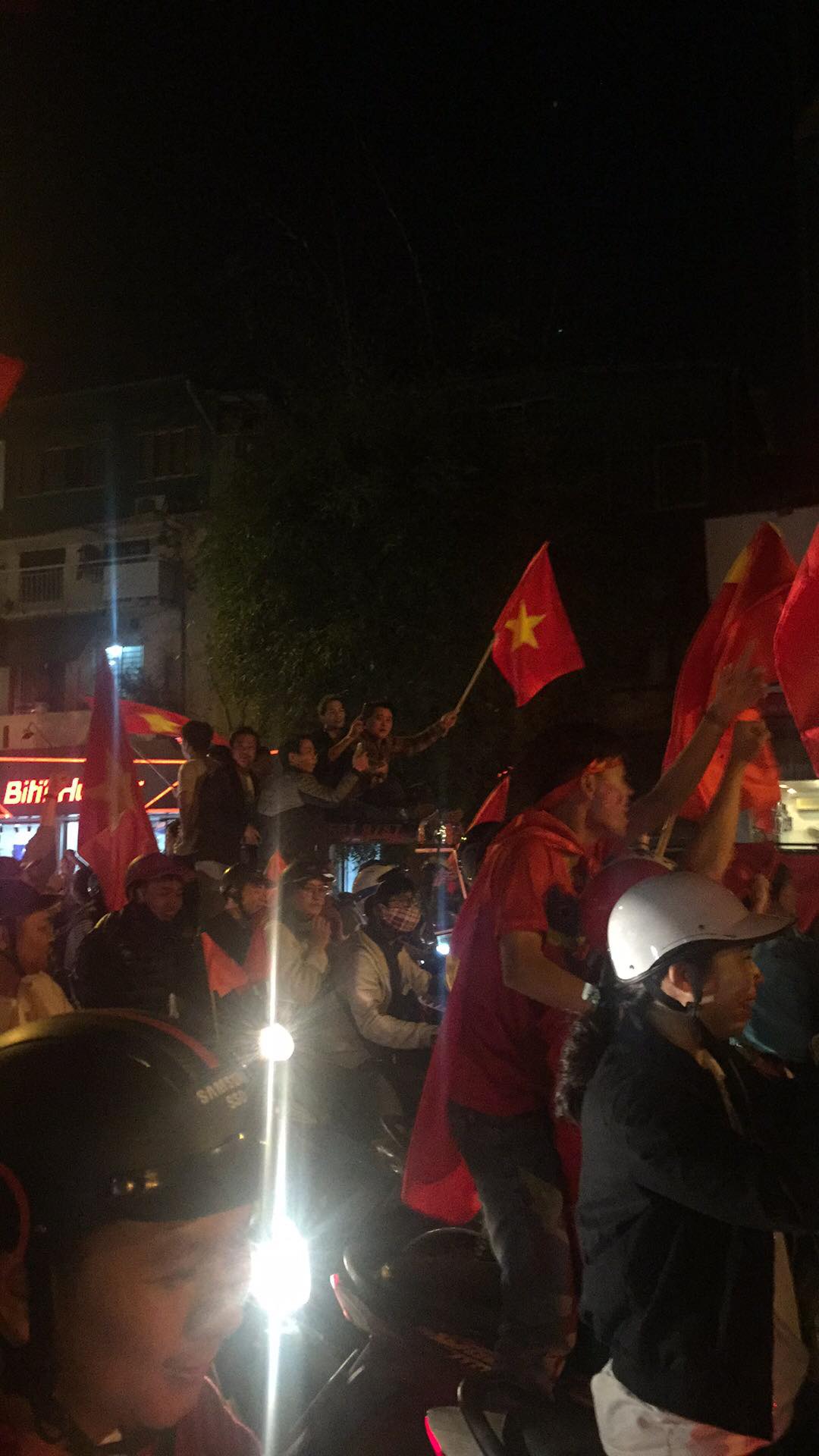 bao-tran-ve-ha-noi-sau-chien-thang-cua-u23-viet-nam-tai-vong-ban-ket