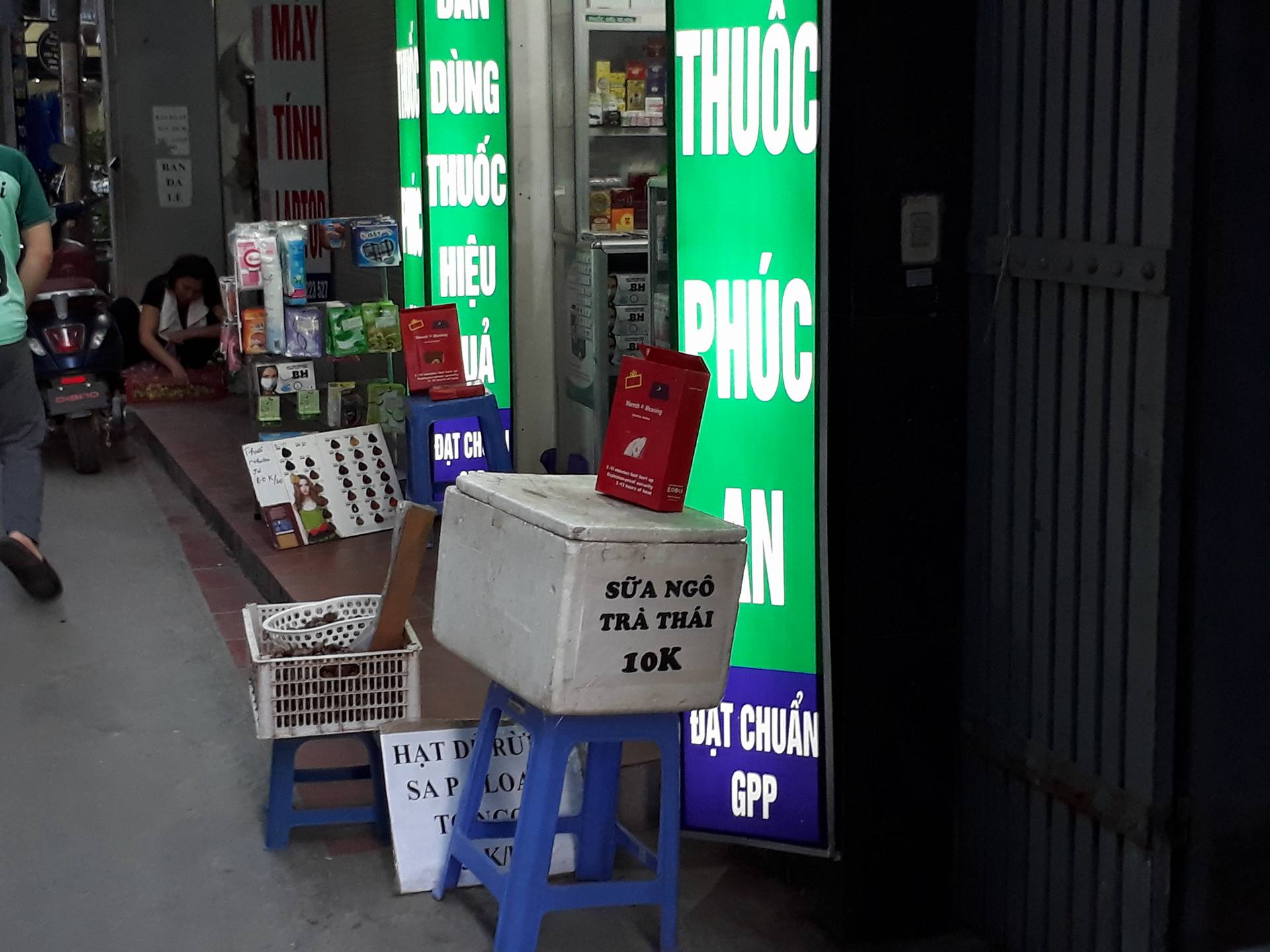 thi-truong-sua-ngo-nguoi-tieu-dung-mua-sua-bang-niem-tin