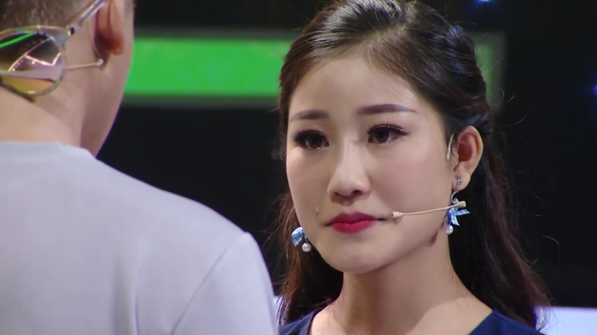nhan-sac-van-nguoi-me-cua-co-gai-duoc-hai-quan-to-tinh-tai-vi-yeu-ma-den
