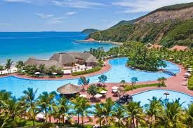 nhung-diem-du-lich-chang-noi-nao-sanh-duoc-o-mien-trung-nhat-dinh-phai-di-vao-dip-dau-nam