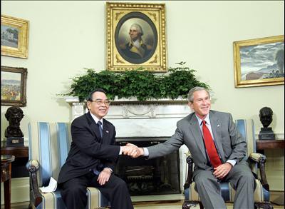 nguyen-thu-tuong-phan-van-khai-dien-tien-suc-khoe-xau